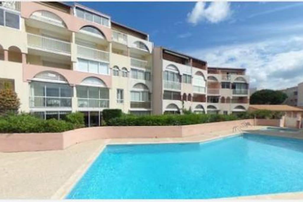 Amouvera C14, T2 Vue Mer, Piscine, Clim, Parking Агд Екстер'єр фото